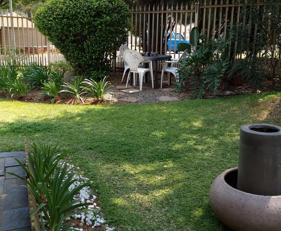 Atterbury Self Catering Studios Pretoria-Noord Eksteriør billede