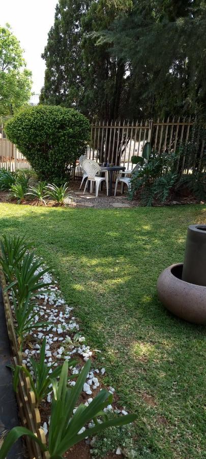 Atterbury Self Catering Studios Pretoria-Noord Eksteriør billede