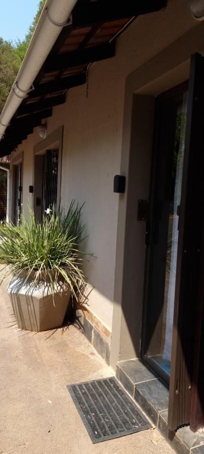 Atterbury Self Catering Studios Pretoria-Noord Eksteriør billede