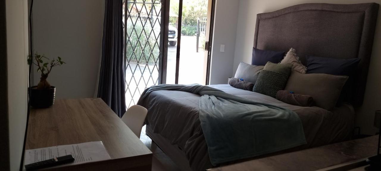 Atterbury Self Catering Studios Pretoria-Noord Eksteriør billede